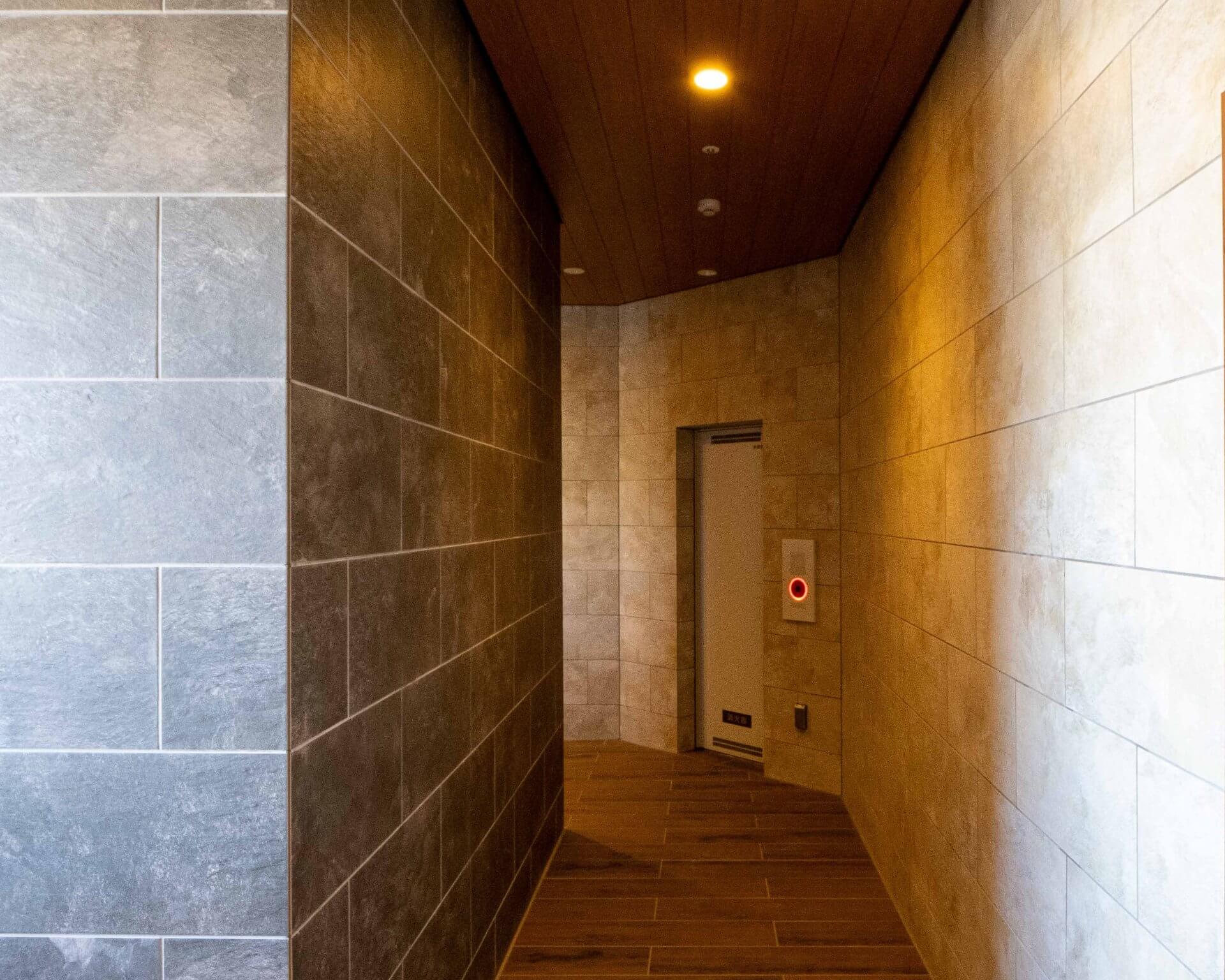 イオニア ｜玄関床タイル｜タイルメーカーのアイコットリョーワ