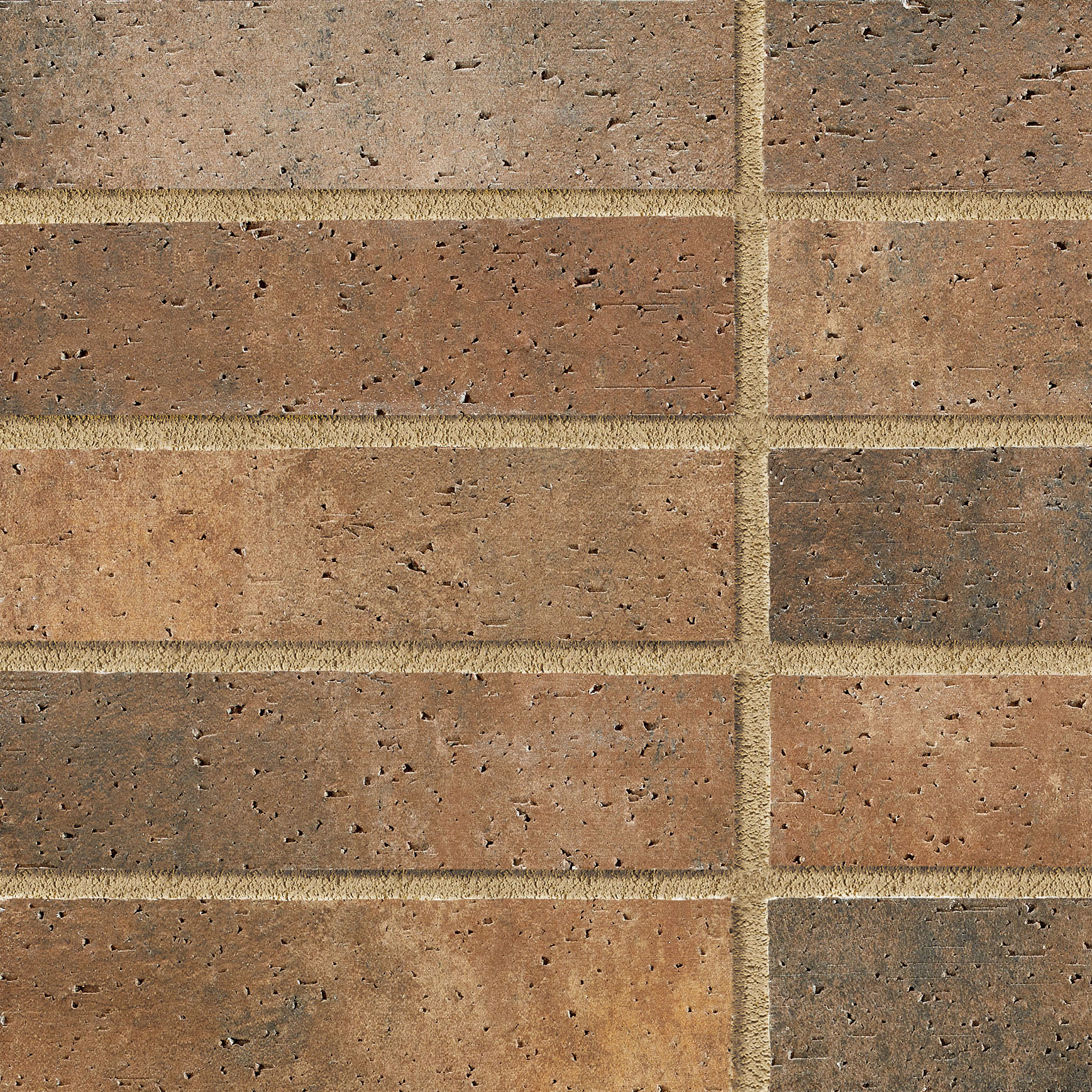 ブリックタイルに包まれて穏やかな雰囲気の教会